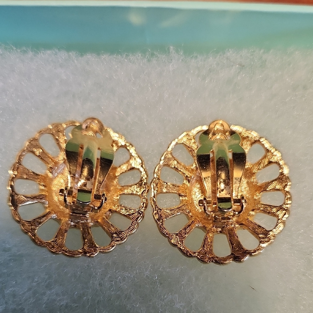 Anne Klein Gold Lion Clip-on Earrings - Picture 3 of 3
